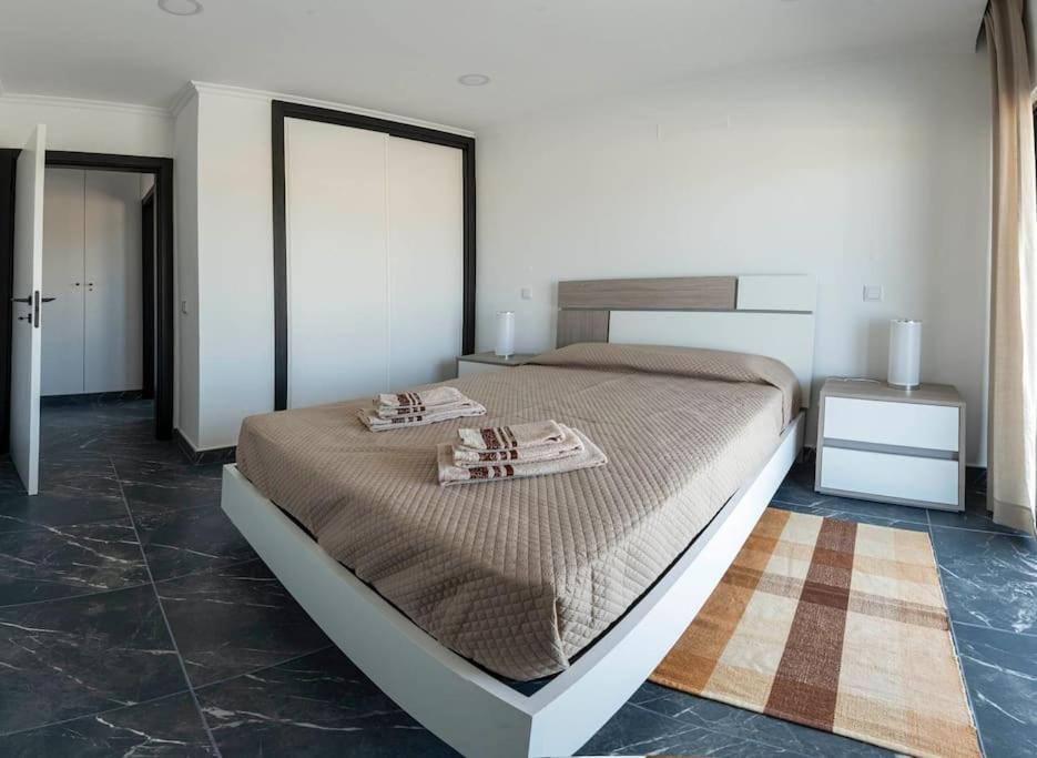 Sunset House Apartment Vila do Bispo Ngoại thất bức ảnh
